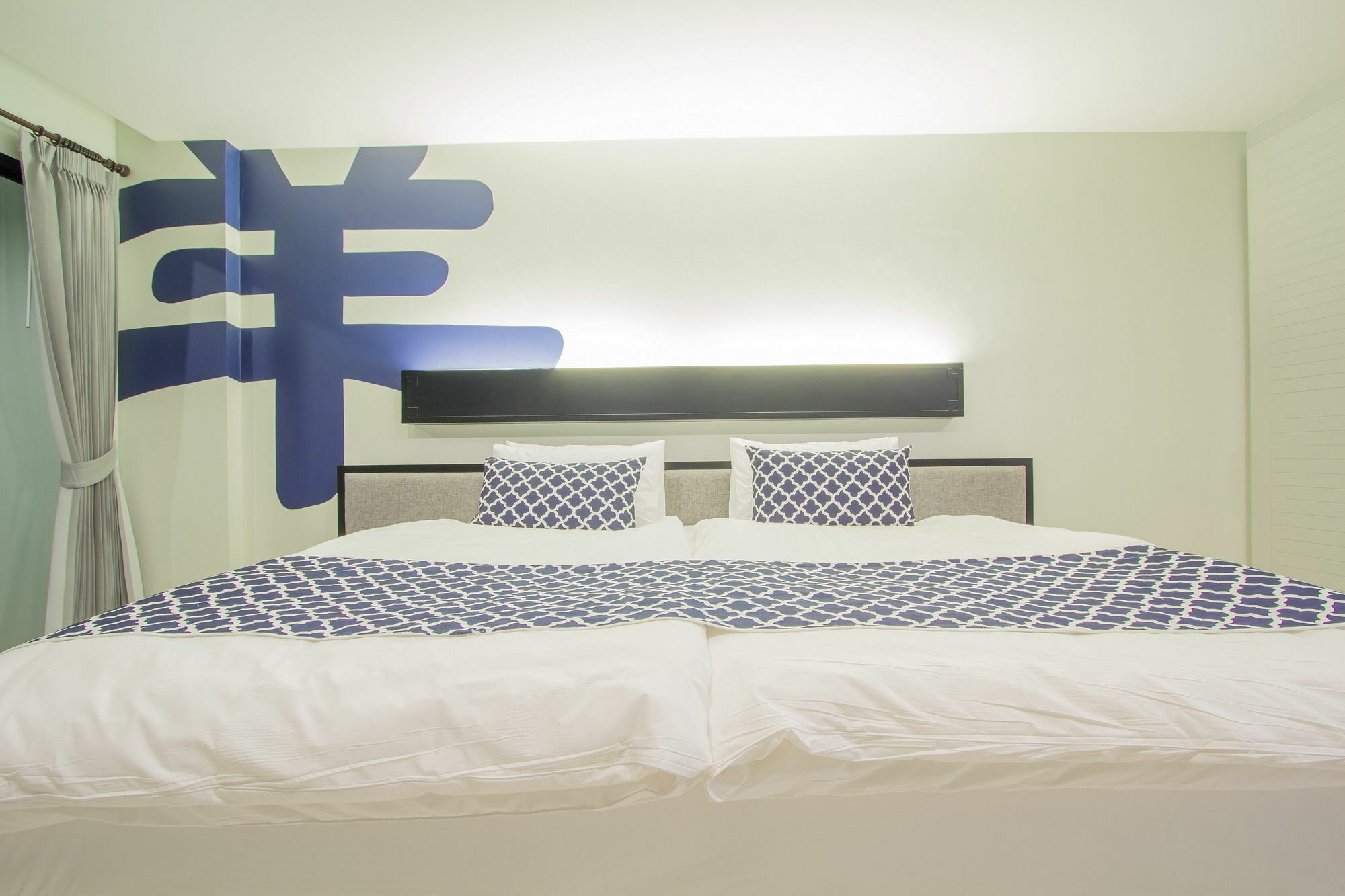 Baba House Hotel - Sha Plus 푸껫 외부 사진